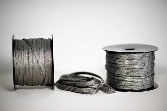 0.9mm Thickness 1000g/M2 Metallic Fibers In Clothing Corrosion Resistant